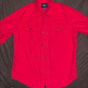 PRE-OWNED MENS AMERICAN EAGLE BUTTON DOWN SIZE M